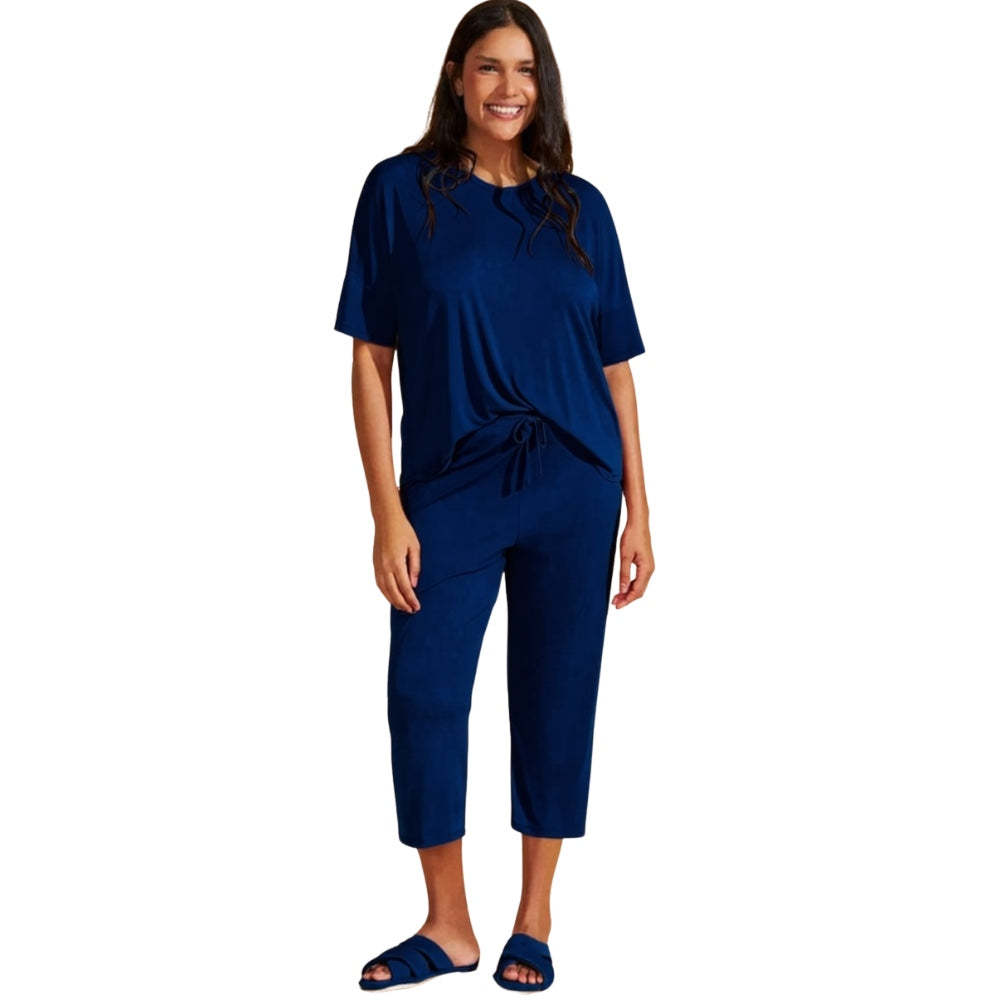 Pijama Feminino com Blusa e Calça Capri de Microfibra