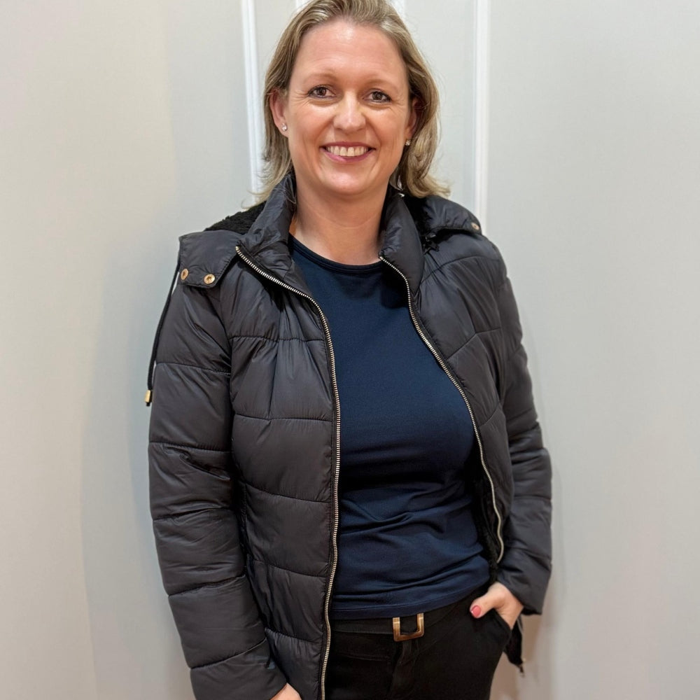 Jaqueta Alongada em Fibra com Pelo e Capuz Removível