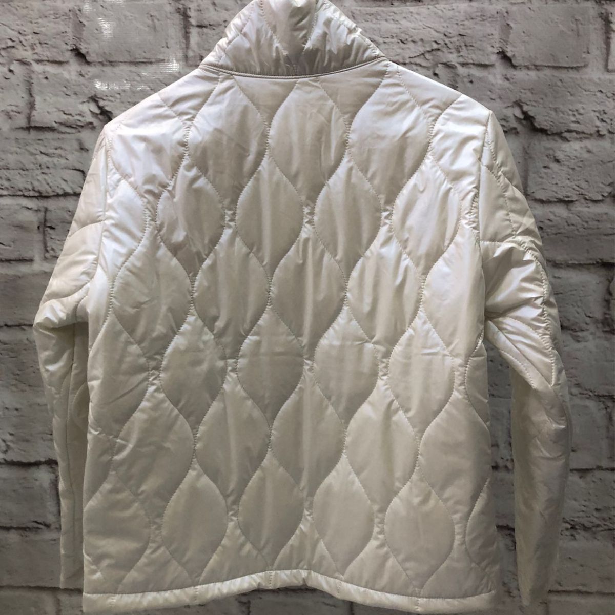 Jaqueta Puffer  Matelassê com Gola Alta e Bolsos Laterais e Internos