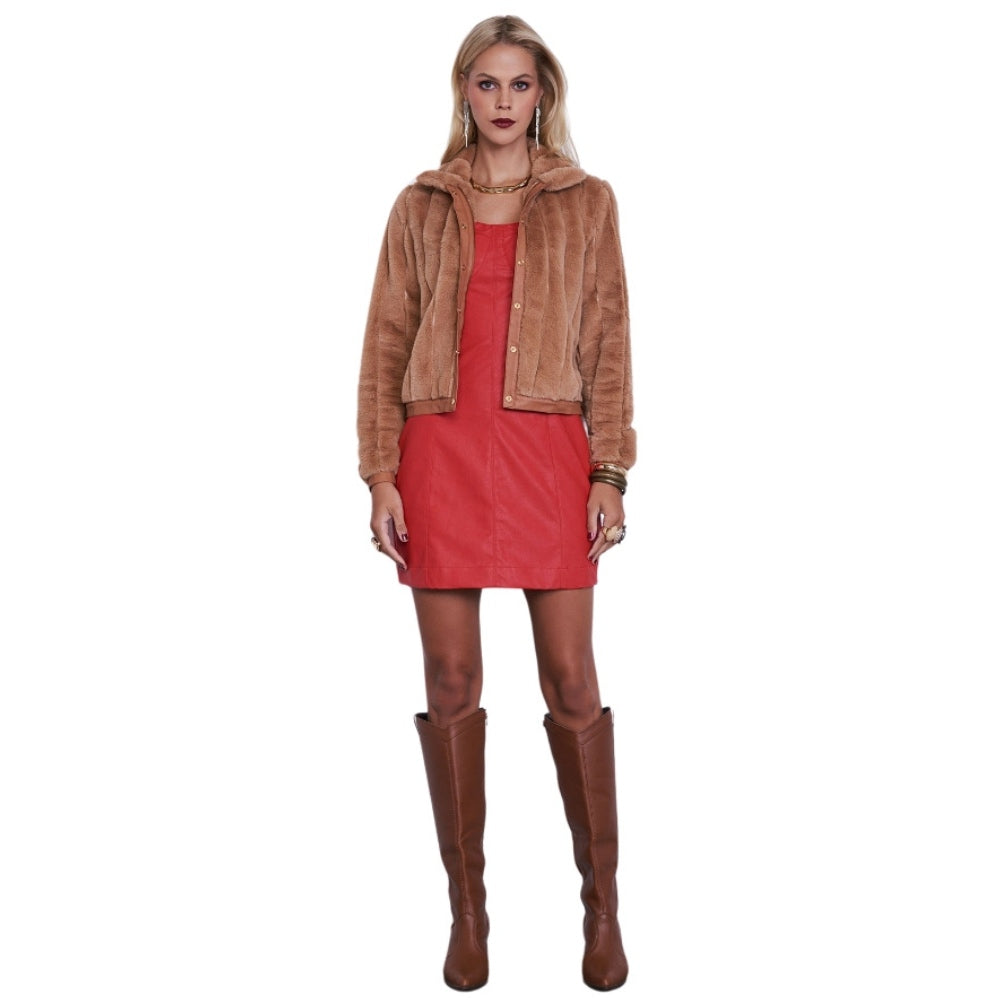 Casaco Feminino em Pele Sofisticação e Elegância no Inverno