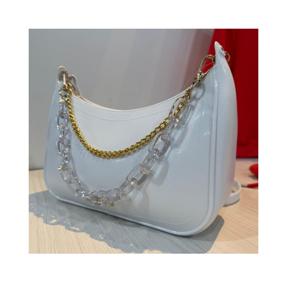 A Bolsa que Vai Te Deixar Irradiante -  Neon, Fashion e Você: Uma Combinação Completa