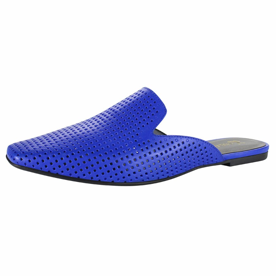 Mule Atano Azul em Couro Vazado Perfeito para o Dia a Dia