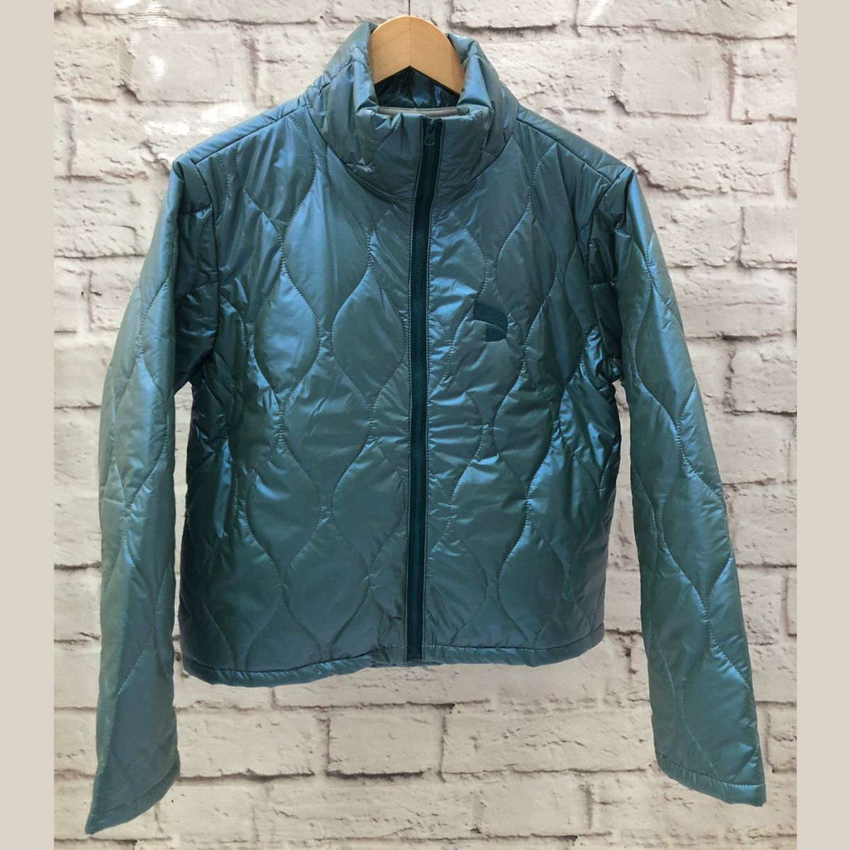 Jaqueta Puffer  Matelassê com Gola Alta e Bolsos Laterais e Internos