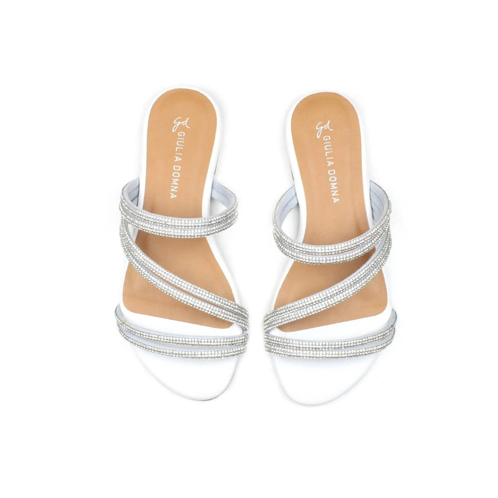 Sandália Rasteira Feminina Bege com Tiras em Strass