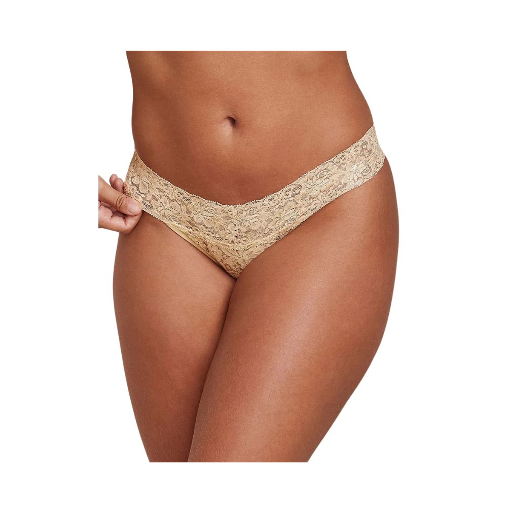 Calcinha em Renda com Brilho e Conforto