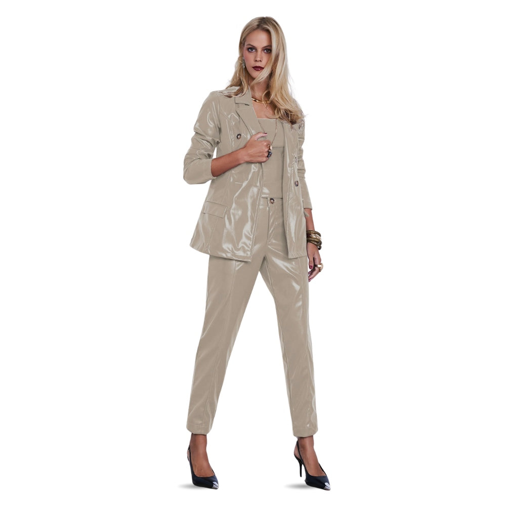 Blazer Feminino em Courino Estilo Sofisticado e Atemporal