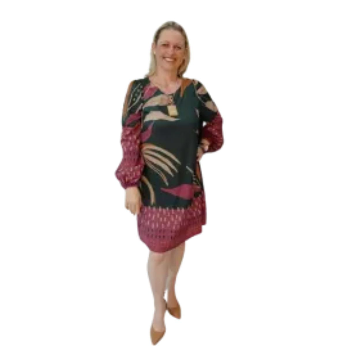 Vestido de Microfibra Porcelana Lisa Jardim Secreto Ílicito: Elegância e Conforto Unem-se em uma Peça Deslumbrante!