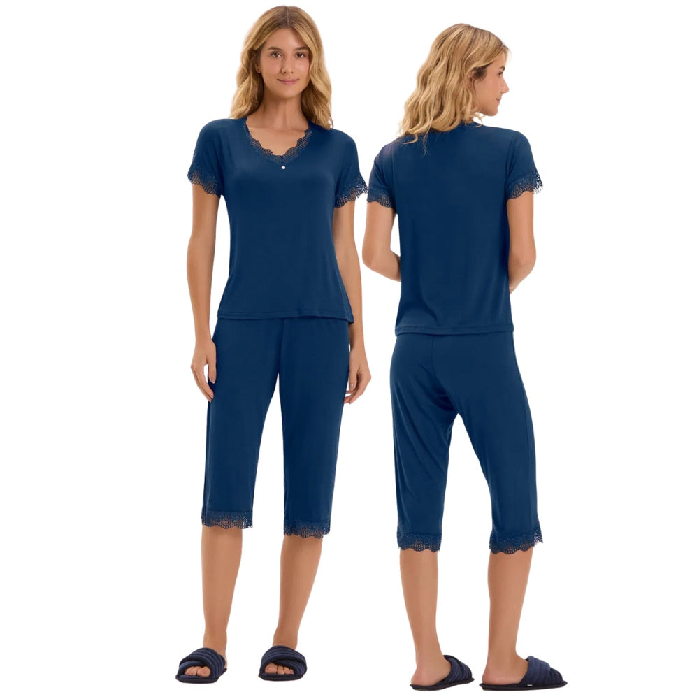 Pijama Feminino Manga Curta Com Calça Capri em Viscose