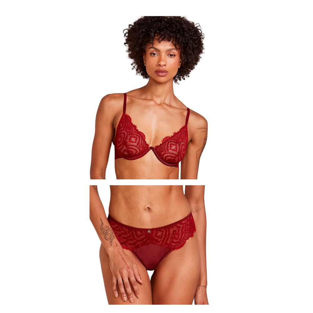 Conjunto de Lingerie Sutiã e Calcinha Biquíni em Renda