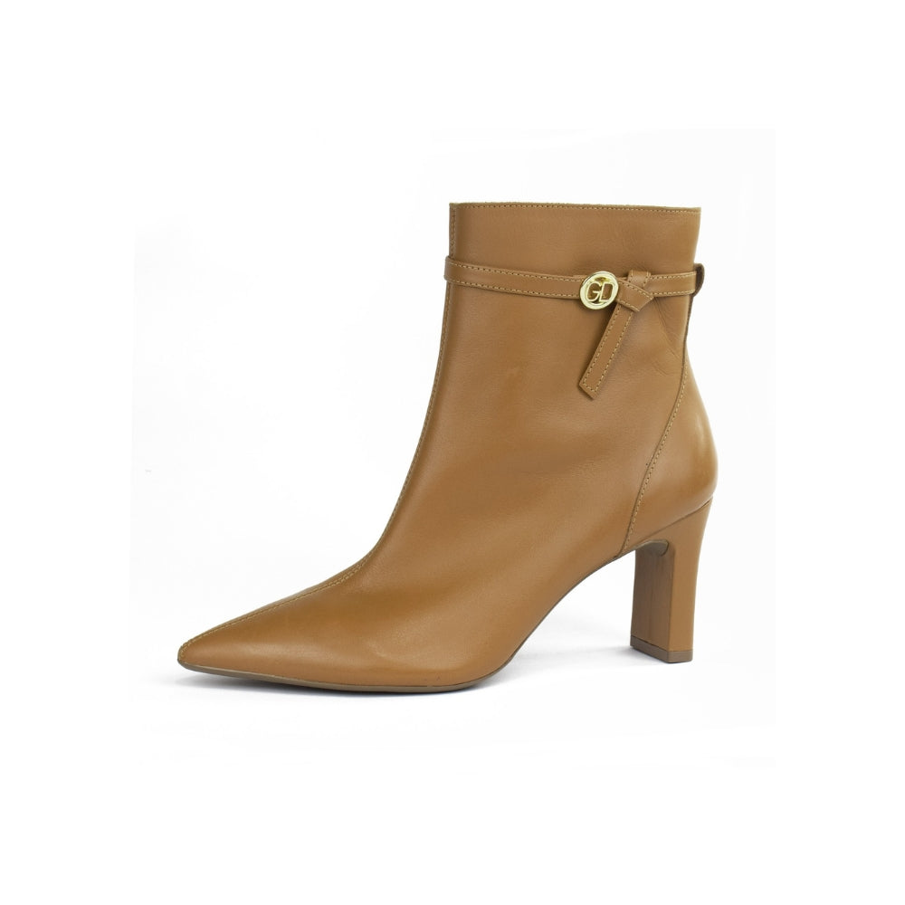 Bota Camel em Couro com Salto Retangular