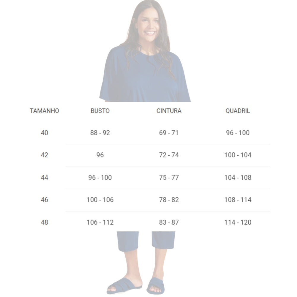 Pijama Feminino com Blusa e Calça Capri de Microfibra