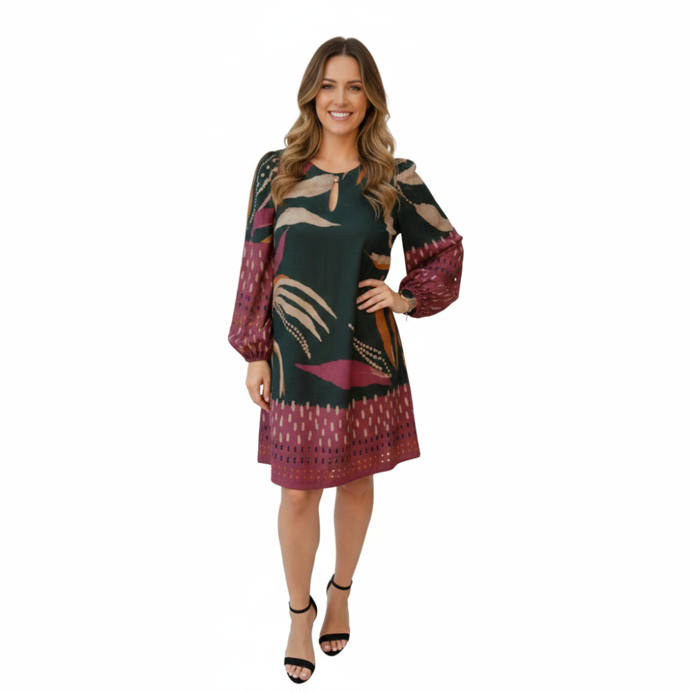 Vestido de Microfibra Porcelana Lisa Jardim Secreto Ílicito: Elegância e Conforto Unem-se em uma Peça Deslumbrante!