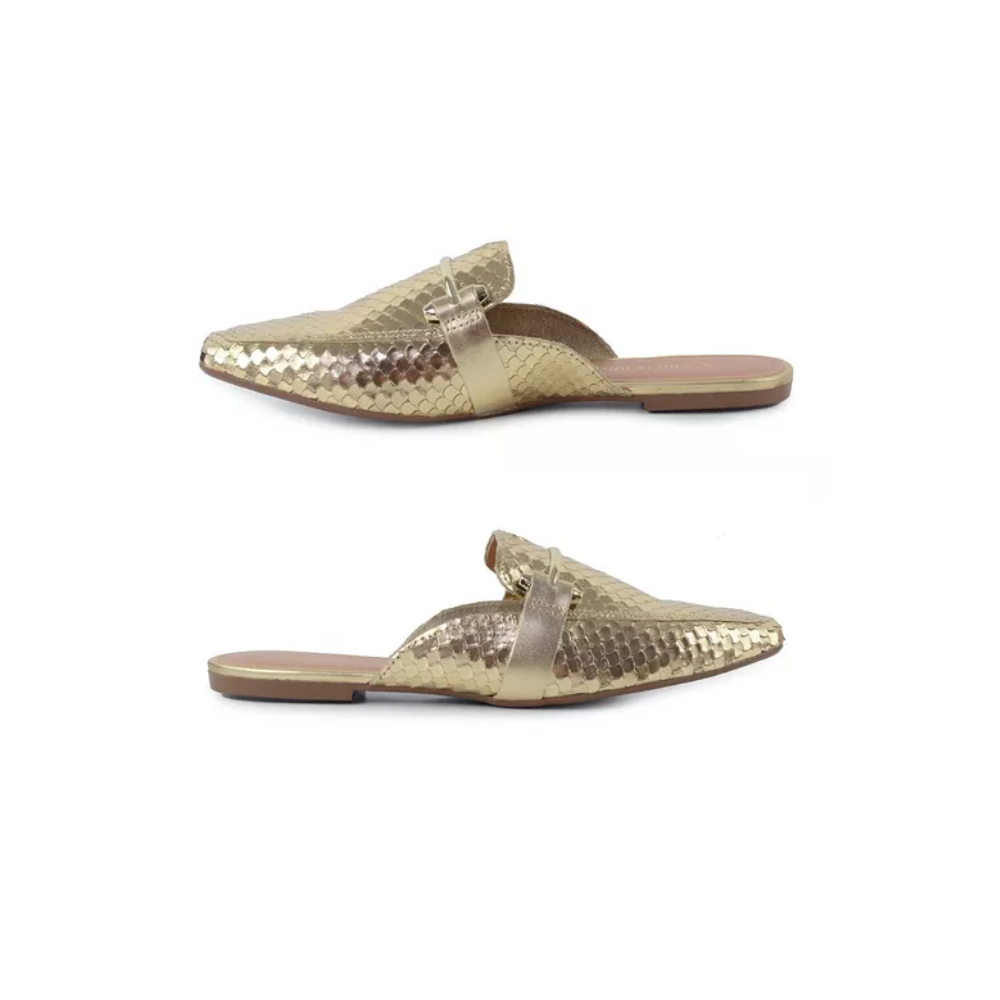 Mule Cobra Lux Dourado Elegância e Originalidade