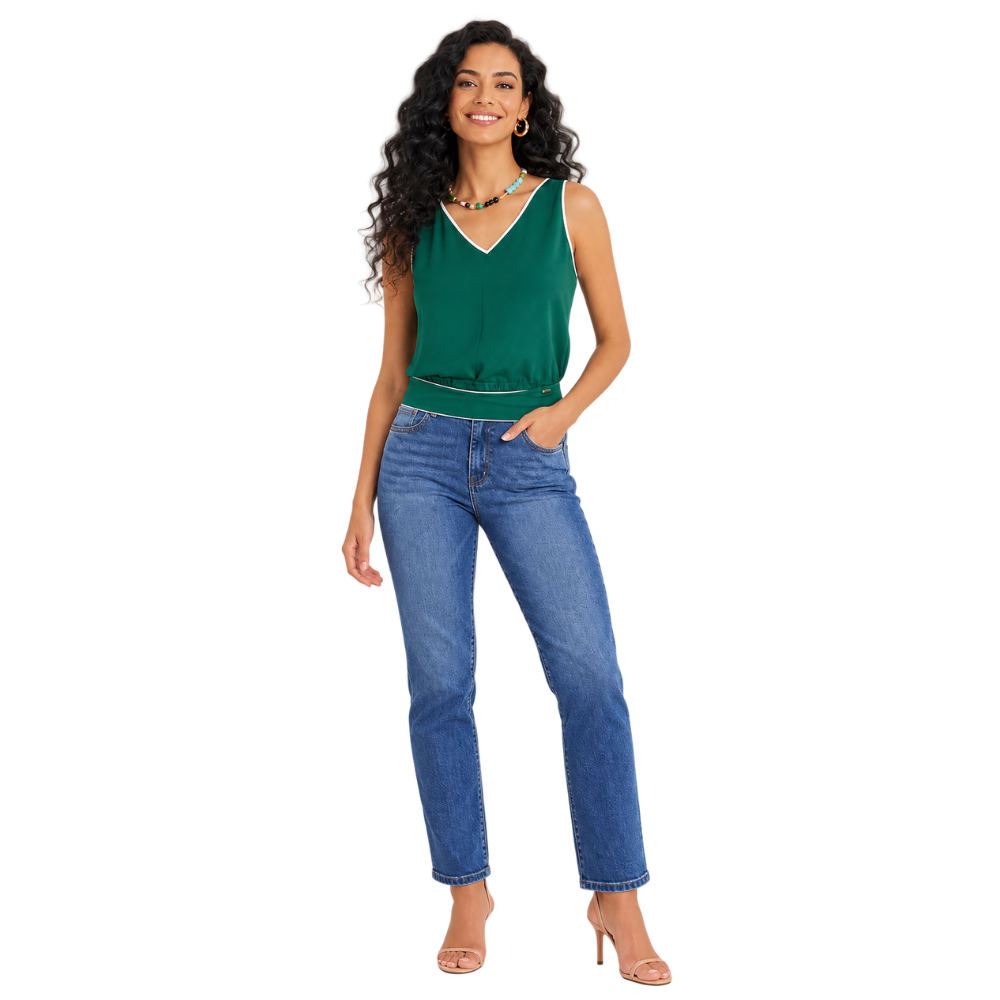 Blusa Feminina Regata Modelagem Reta e Decote em V