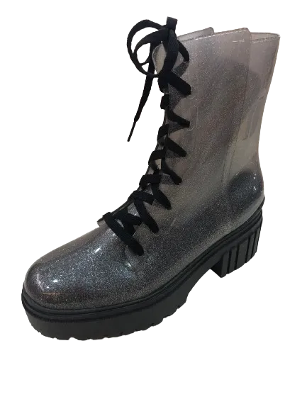 Bota em Glitter Preto em J-Lastic Estilo Coturno com Cano Médio