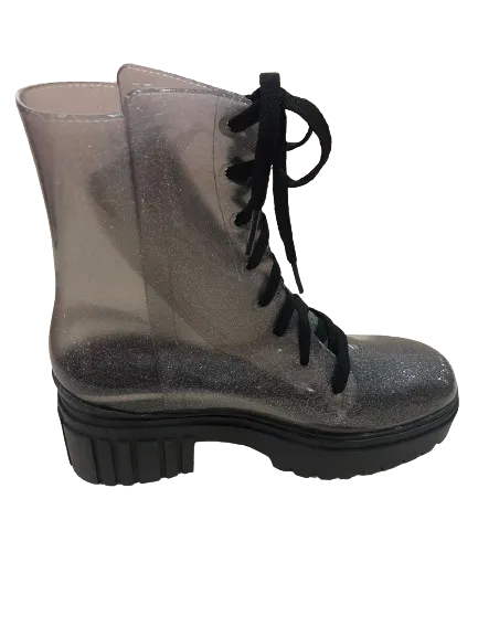 Bota em Glitter Preto em J-Lastic Estilo Coturno com Cano Médio