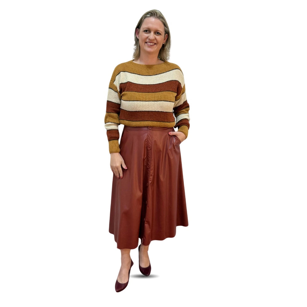 Saia Midi  - Estilo e Liberdade em Cada Passo