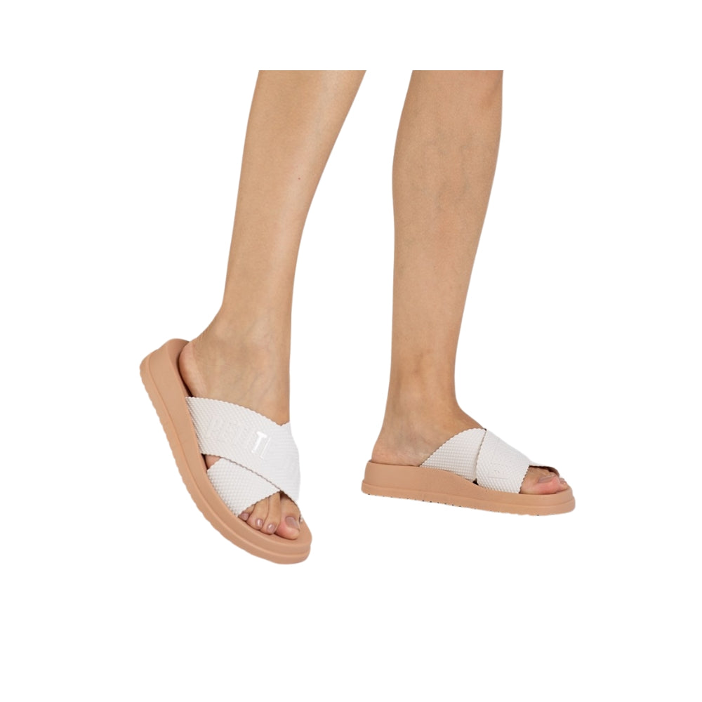 Chinelo em J- Soft Smach Conforto e Estilo para seus Pés