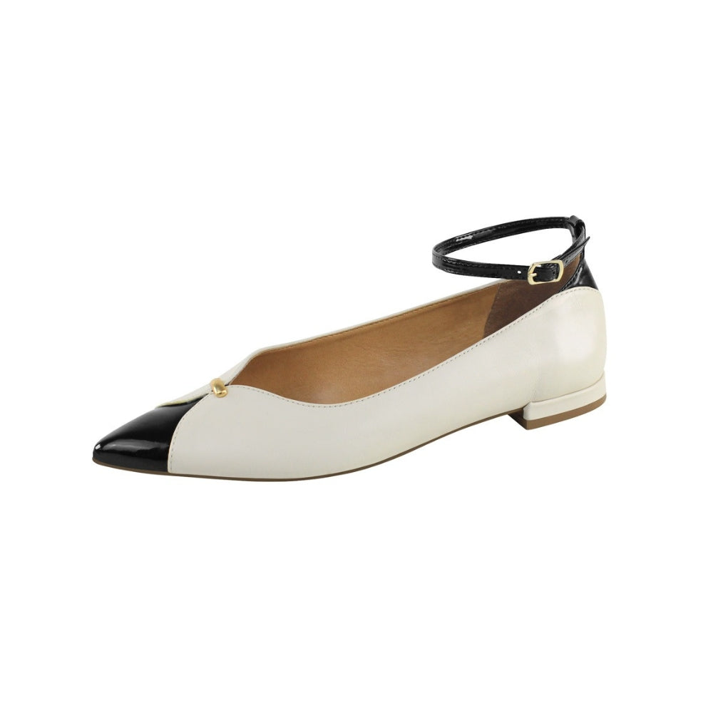 Sapatilha Verniz em Couro com Bico Fino, Conforto e Estilo Sofisticado