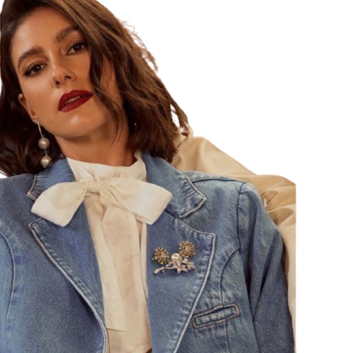 Blusa Feminina em Viscose com Detalhe no Punho e Laço Frontal