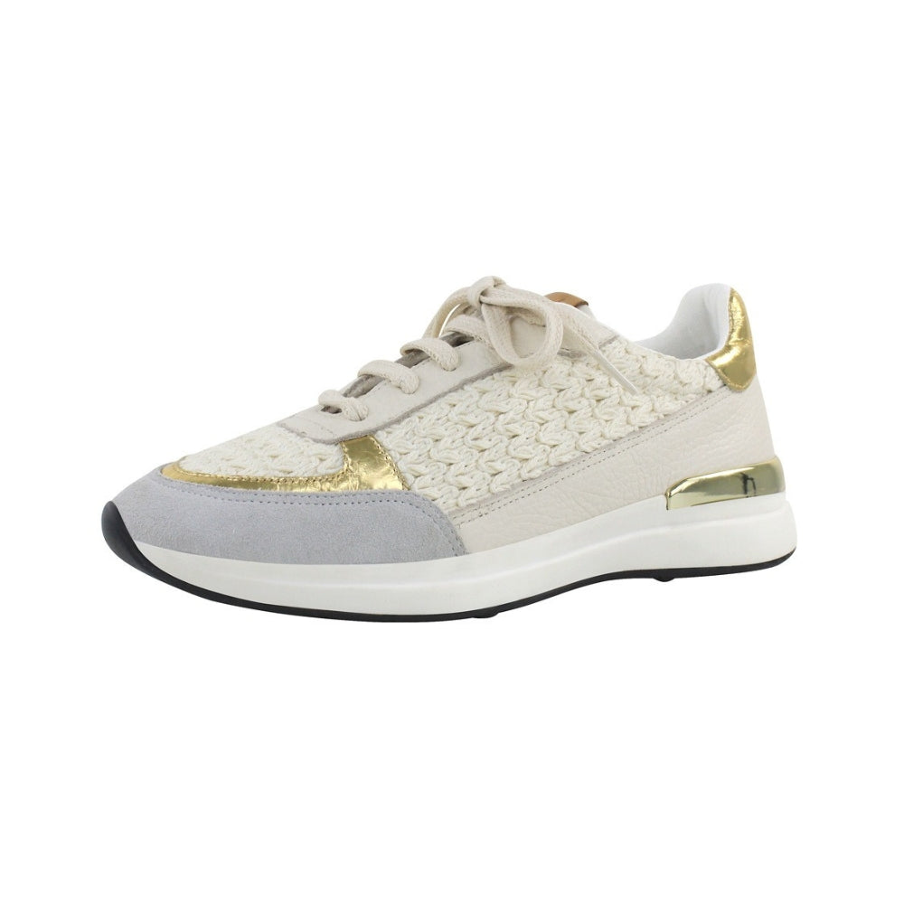 Tênis Casual em Crochê Off White com Detalhes em Couro e Camurção