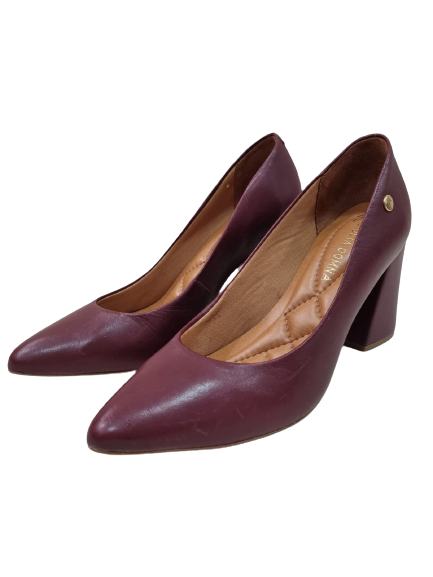 Sapato Social Feminino Bordô em Couro