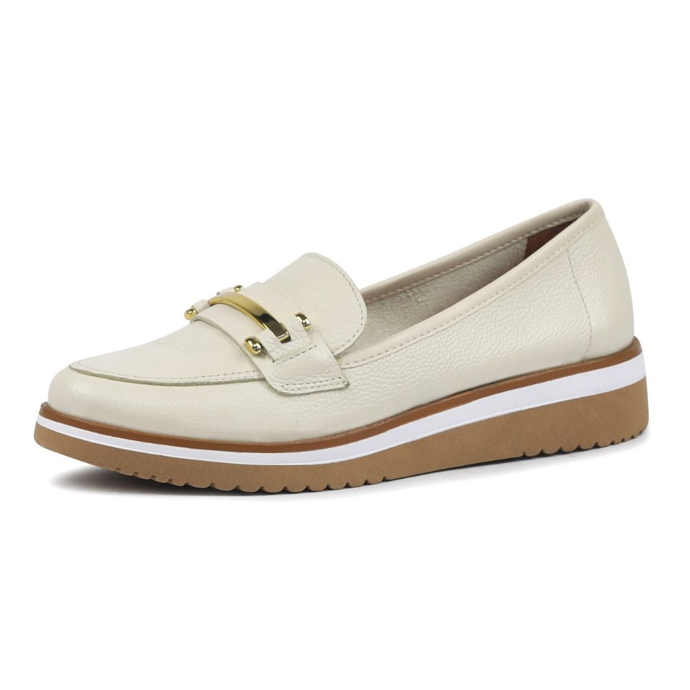 Sapato Feminino em Couro Mini Floater com Detalhe Dourado Frontal
