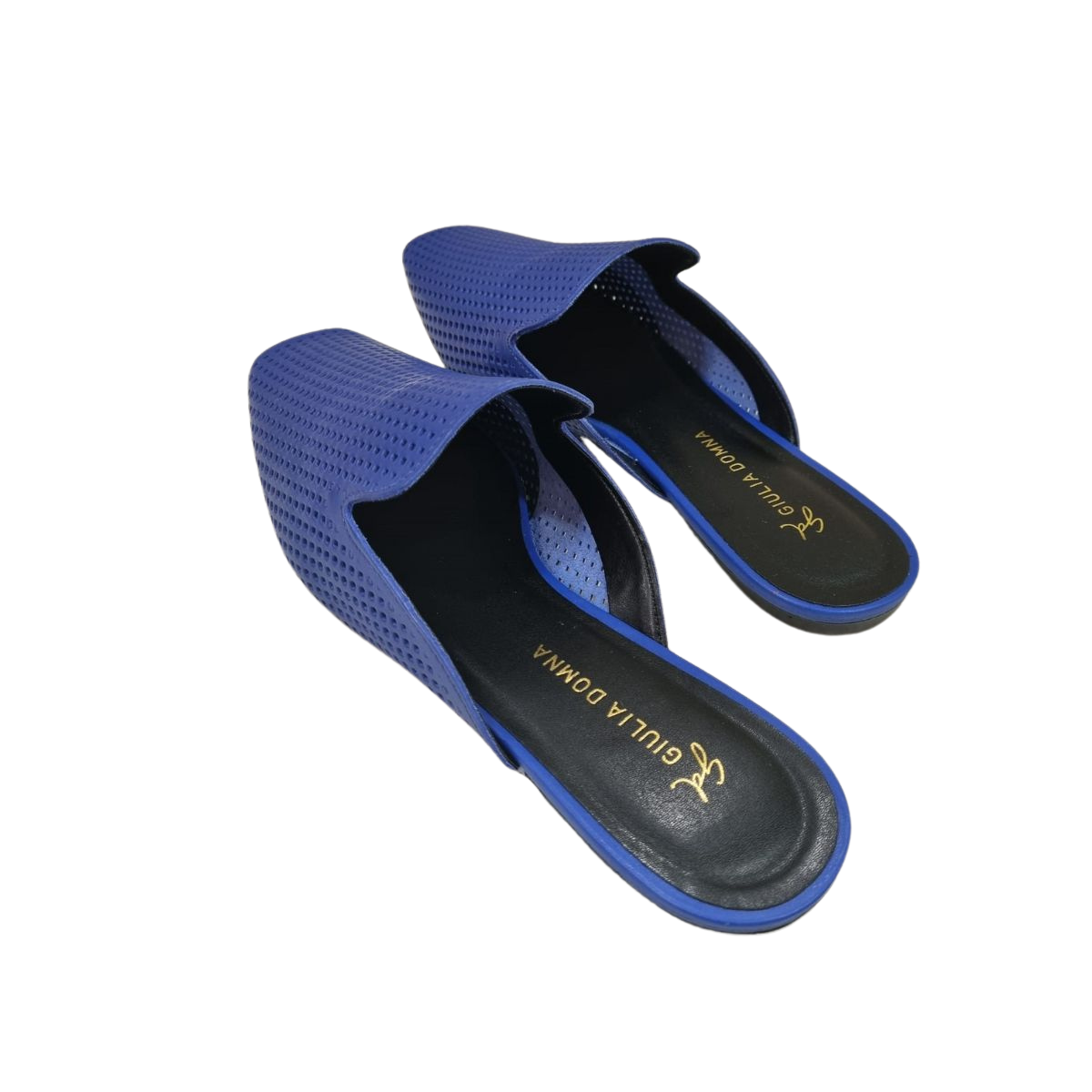 Mule Atano Azul em Couro Vazado Perfeito para o Dia a Dia