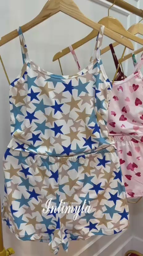Pijama Feminino Curto com Alças Reguláveis em Suede